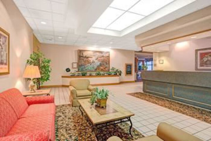 Days Inn by Wyndham Cornelius Lake Norman