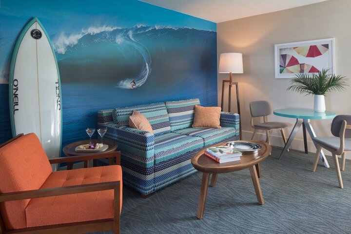 Room 15 of 60