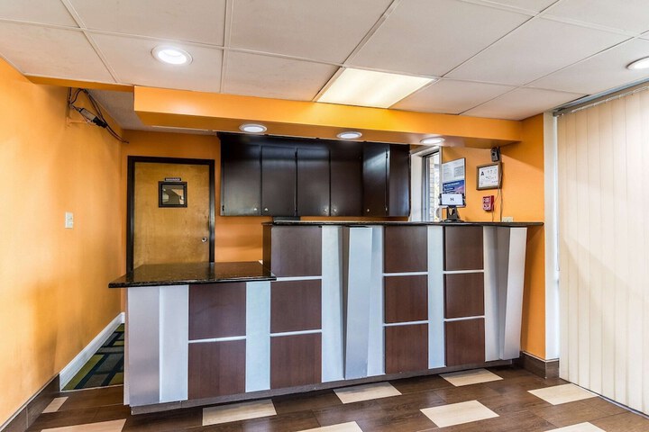 Motel 6 Kenly NC