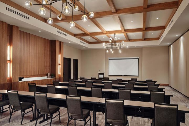 The Ava Hotel Paso Robles Curio Collection by Hilton