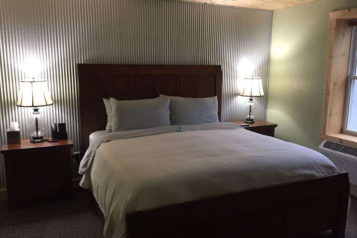 Room 54 of 70
