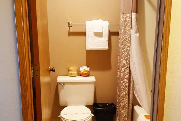 Room 19 of 34