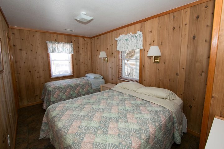 Room 127 of 199