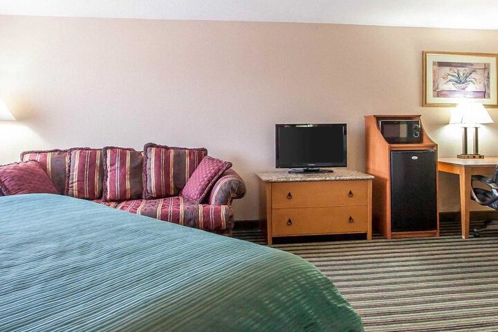 Room 9 of 19
