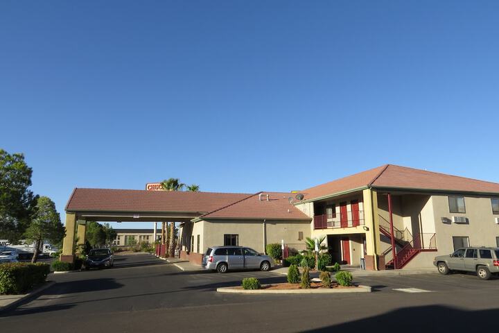 Hotel 4 of 34