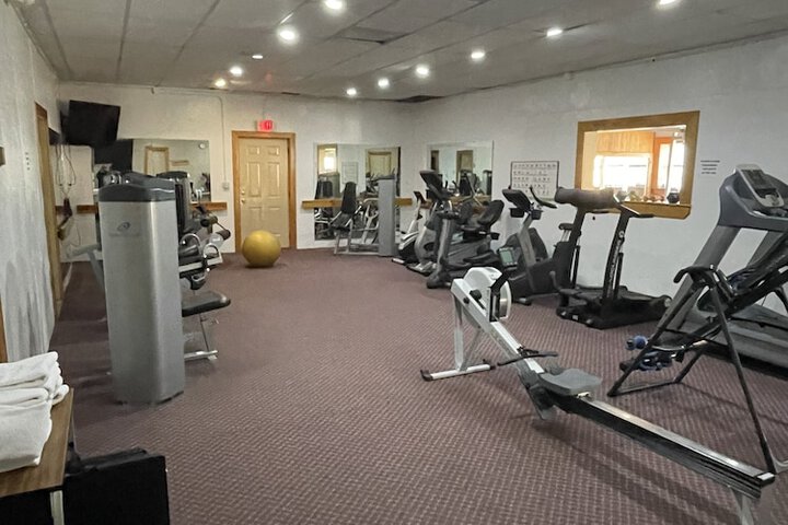 Crown Point Resort
