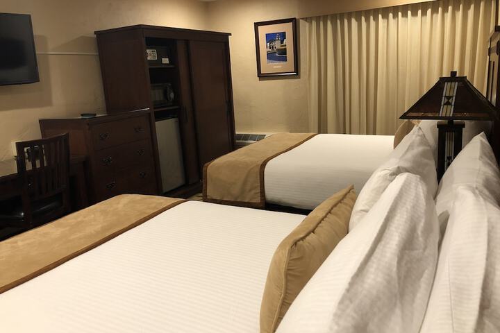 Room 35 of 80