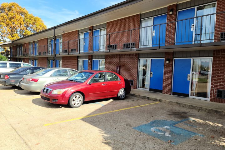 Hotel 3 of 34