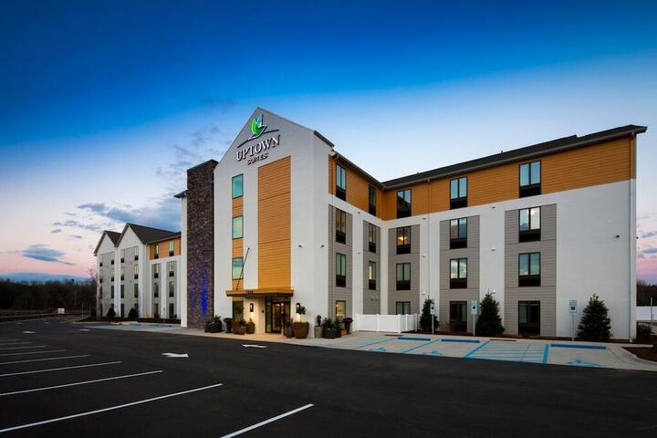 Hotel 4 of 15