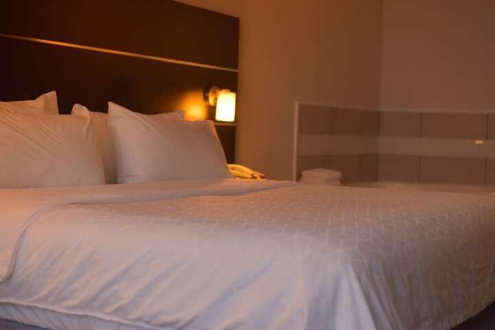 Room 5 of 29