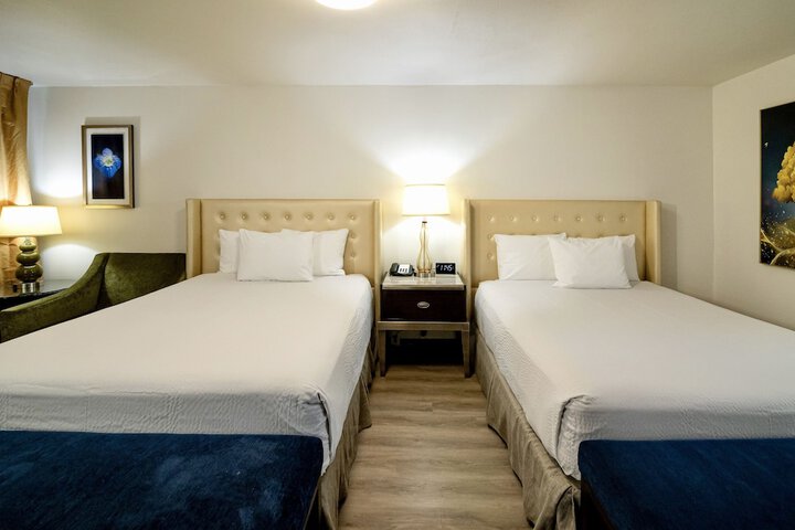 Room 15 of 26