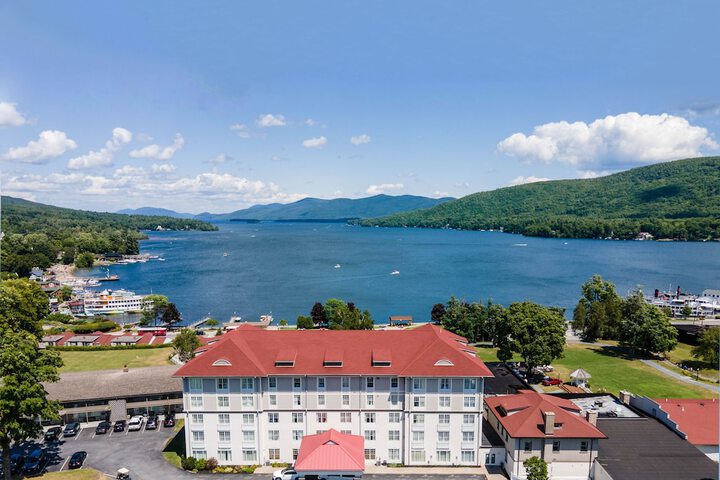 Fort William Henry Hotel and Conference Center