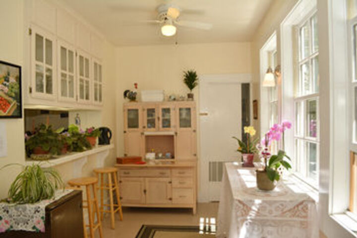Deer Creek Inn