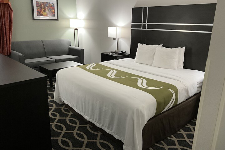 Room 20 of 38