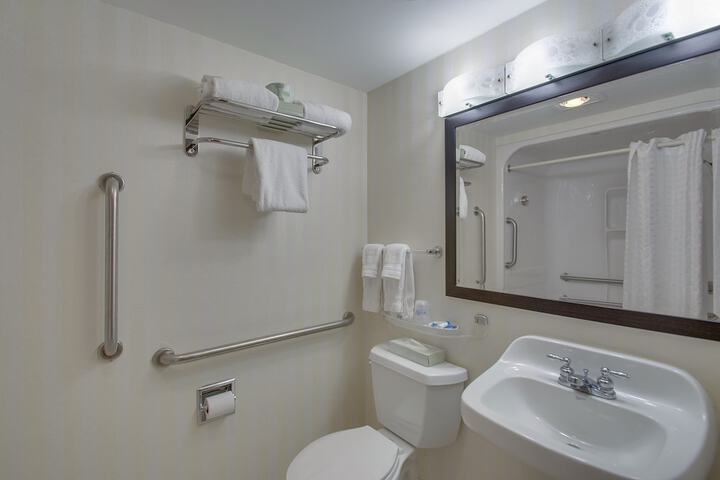 Room 16 of 37