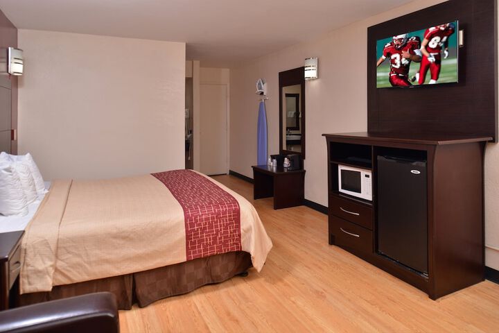 Room 15 of 30