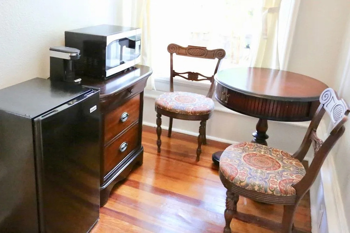 Bryn Oaks Bed and Breakfast