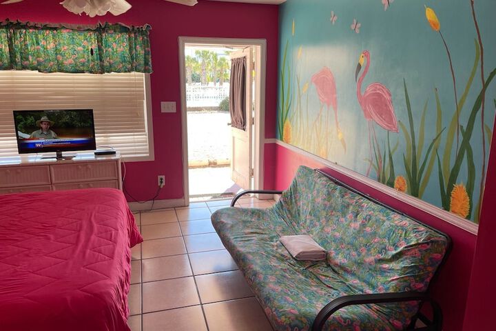 Room 10 of 20