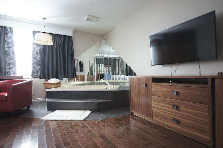 Room 17 of 49