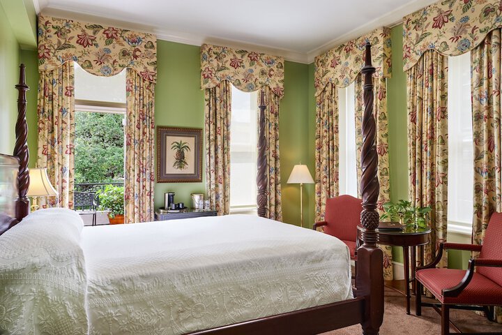 Room 10 of 25