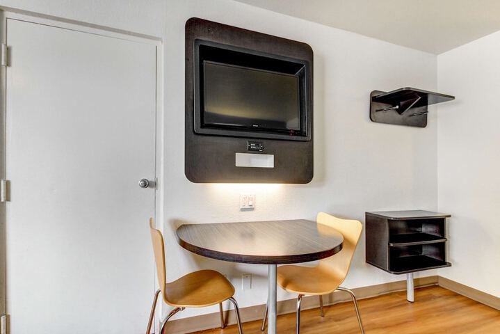 Motel 6 Waco TX - Lacy Lakeview