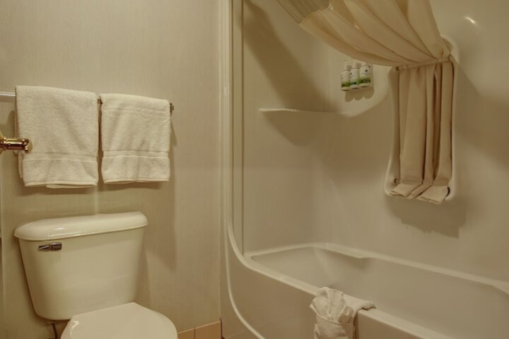 Room 18 of 26