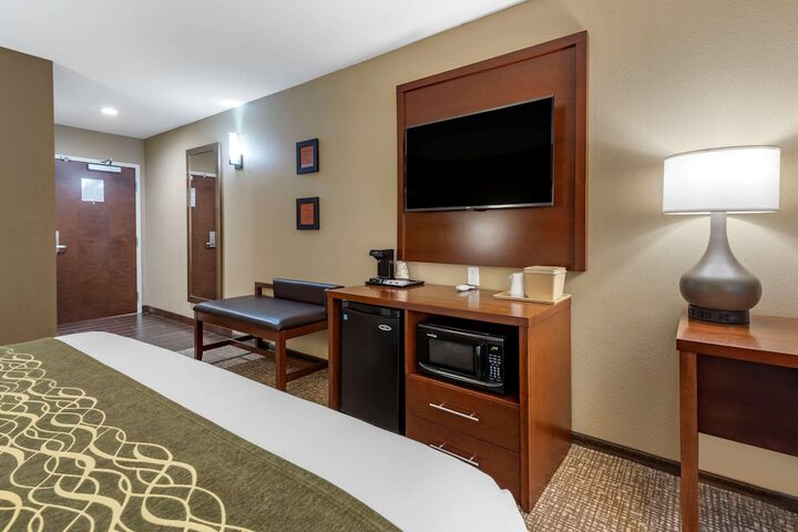 Room 12 of 39