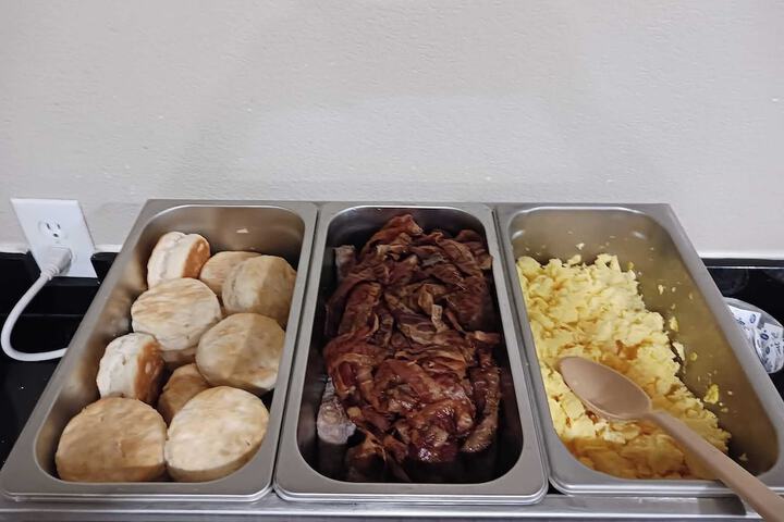 Breakfast/Coffee Service 37 of 40