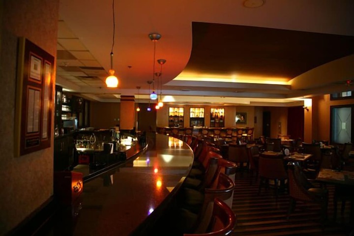 Lounge 35 of 45
