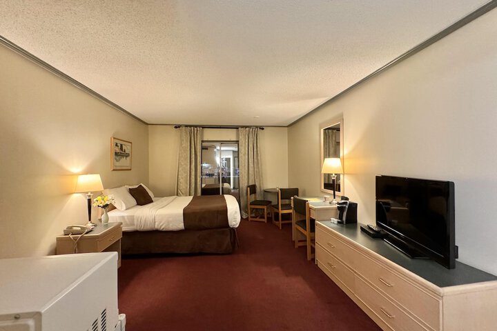 Divya Sutra Plaza and Conference Centre Vernon, BC