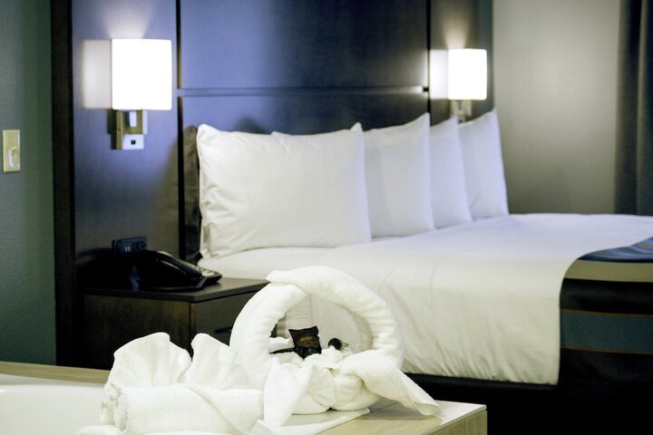 Room 26 of 61