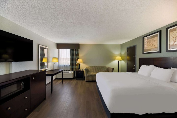 Clarion Hotel San Angelo near Convention Center