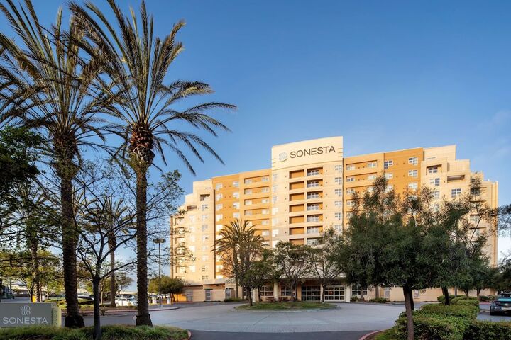 Hotel 5 of 43