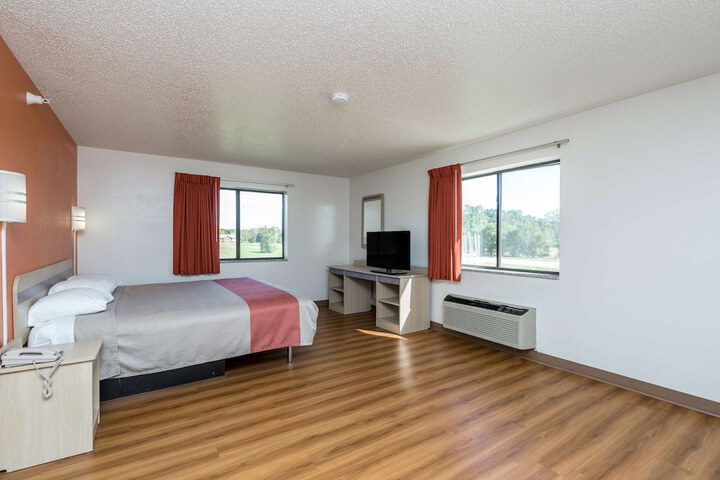 Room 38 of 42