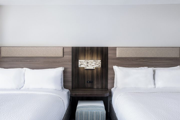 Holiday Inn Express Atlanta West - Theme Park Area by IHG