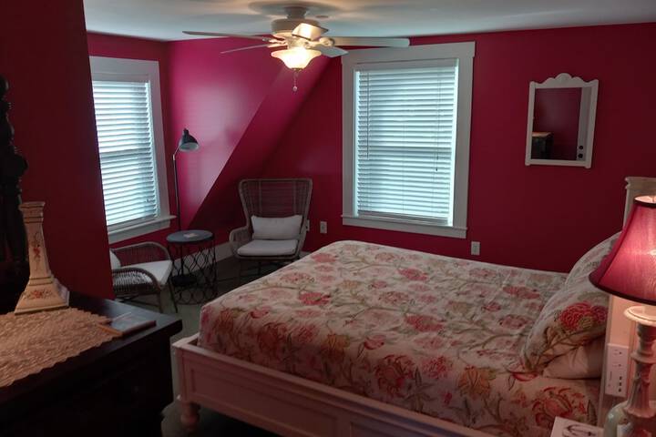 Room 27 of 37