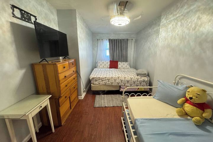 Huge 3 Bedrooms Apt 15 Minutes to NY City