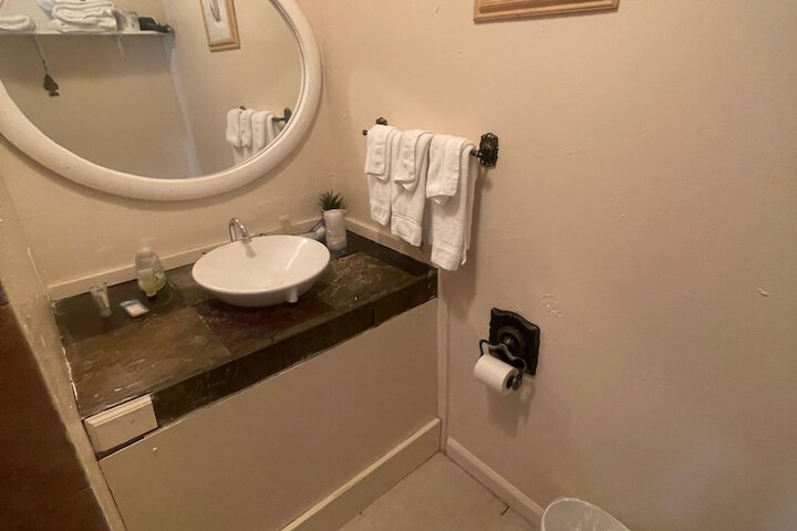 Room 25 of 75