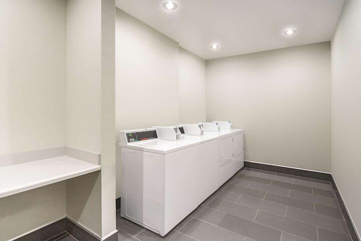 La Quinta Inn & Suites by Wyndham Cleveland near Lee Univ