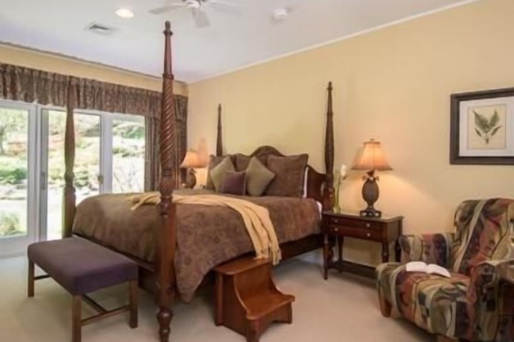 Stone Hill Inn