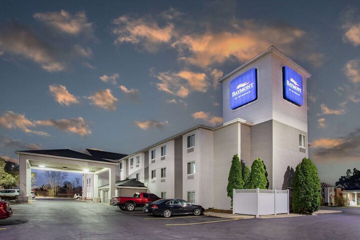 Hotel 5 of 41
