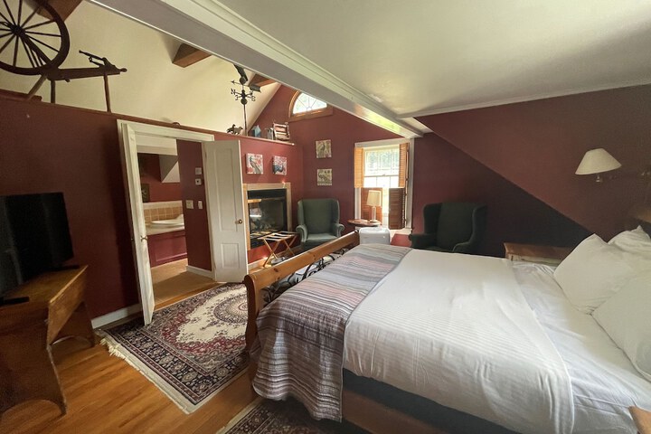 Room 15 of 86