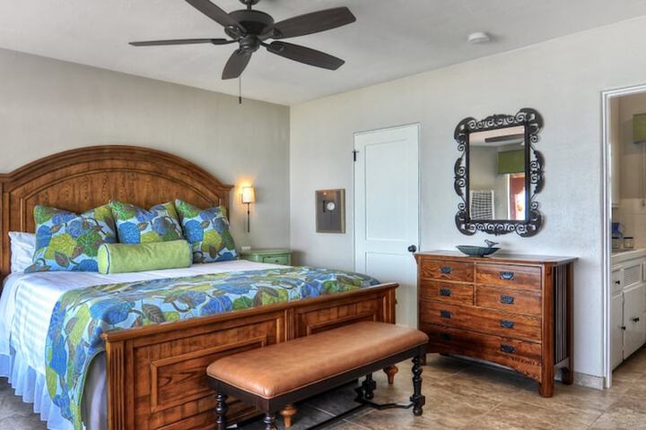 Beachcomber Inn