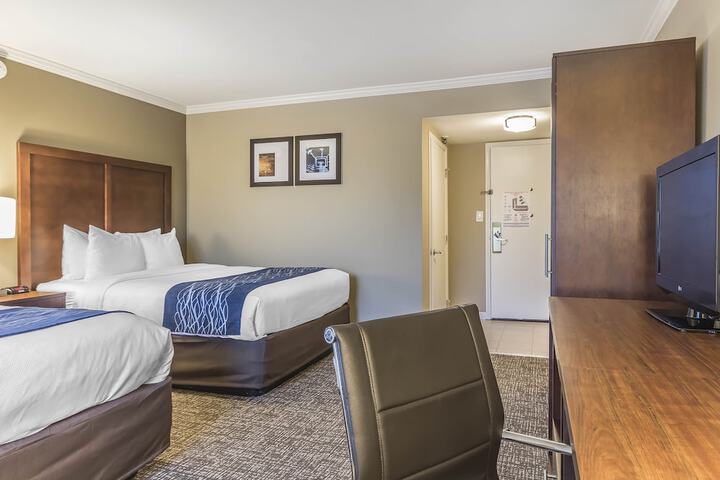 Room 10 of 50
