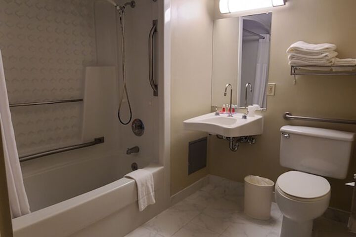 Room 43 of 45