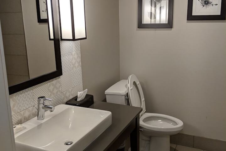 Room 15 of 26