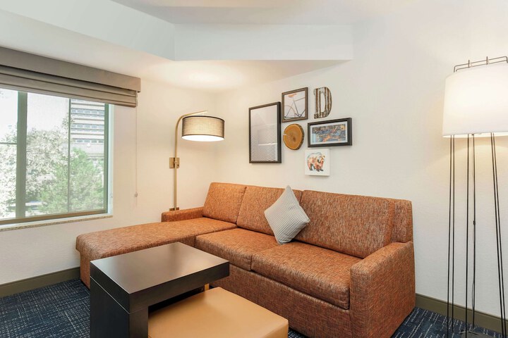 Room 22 of 53