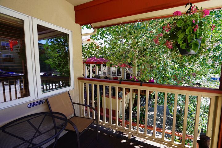 Frisco Inn on Galena Street