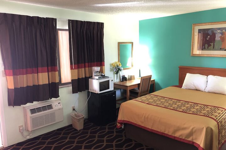 Klamath Motor Lodge