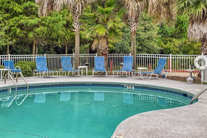 Pool 2 of 10